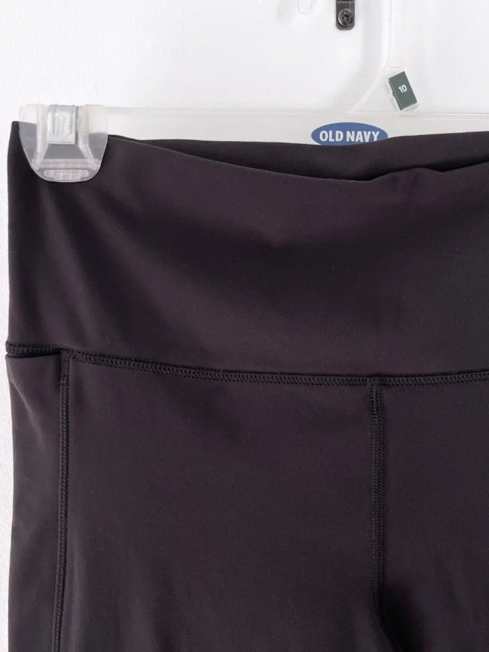 Vuori Studio Pocket Legging - Picture 7 of 10